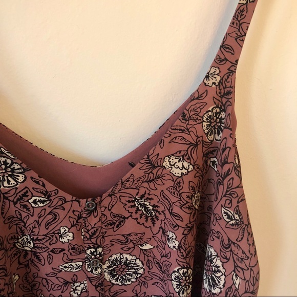 Beautiful Patterned Tank Top - Picture 2 of 3